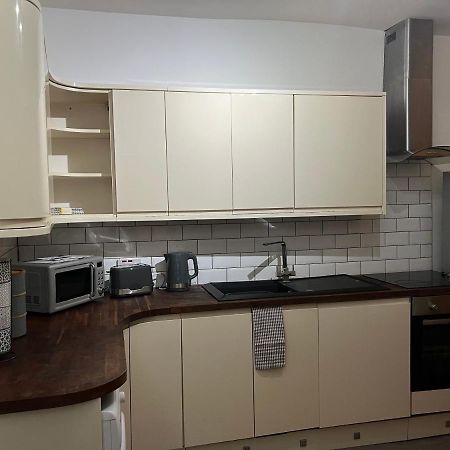 Апартаменты Ground Floor Two Bed Cairo Street Уоррингтон Экстерьер фото